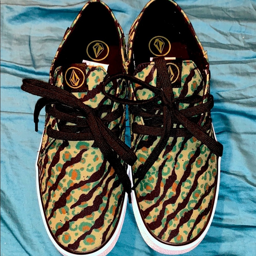 Volcom 7.5 shoes